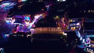 广西旅游阳朔益田西街夜景灯桥人群游客航拍视频的预览图